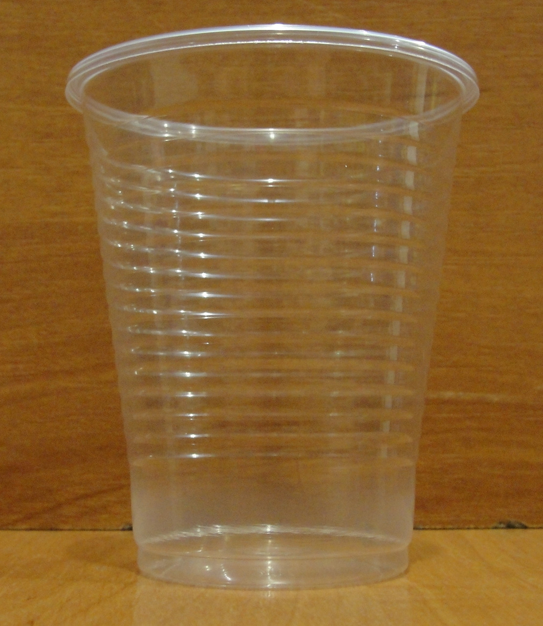 115002932_stakan-plastikovij-odnorazovij-91.jpg